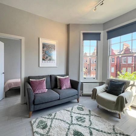 2 Bedroom Apartment In South Hampstead 伦敦 外观 照片