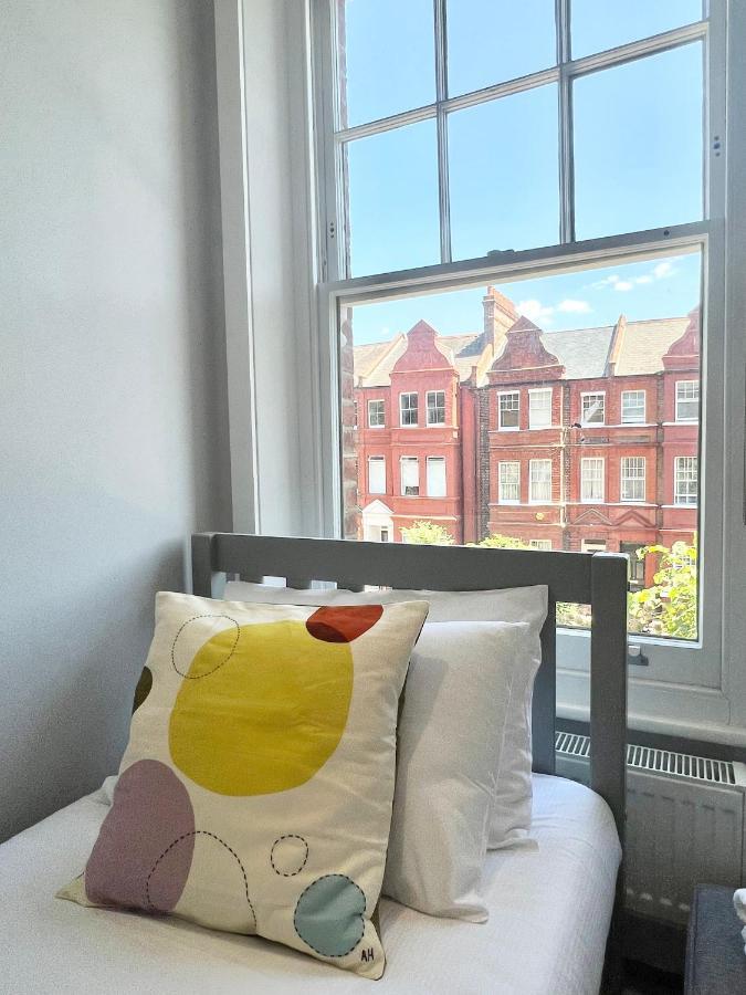 2 Bedroom Apartment In South Hampstead 伦敦 外观 照片